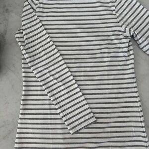 Ann Mashburn Striped LS Boatneck Tee in White/Heather Grey Stripe